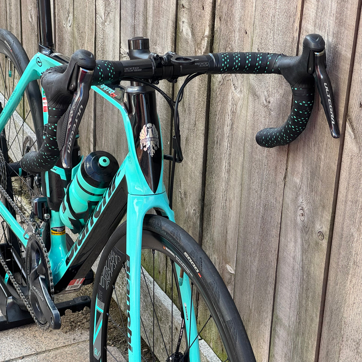 Bianchi Infinito CV Disc Full Carbon Road Bike 55cm Ultegra Di2