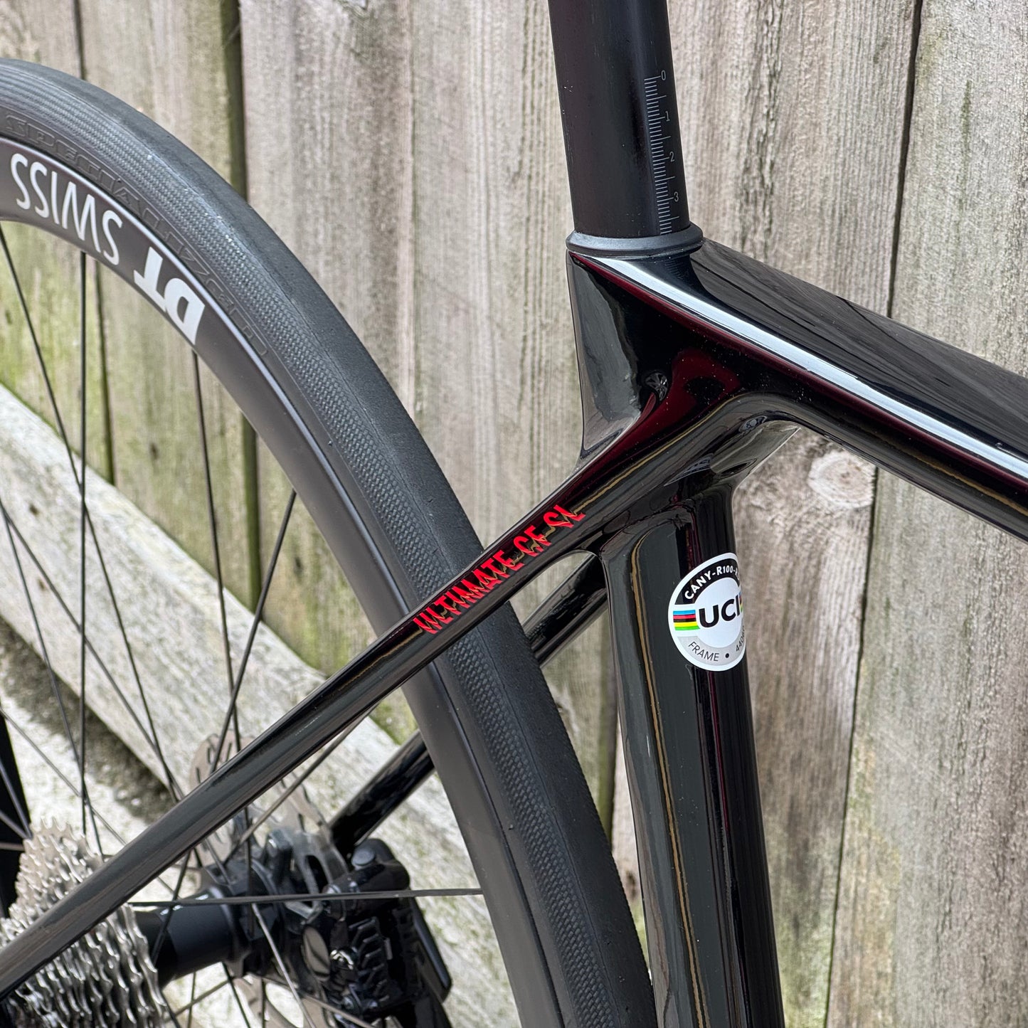Canyon Ultimate CF 7 Disc Full Carbon Road Bike Medium 105 Di2 DT Swiss