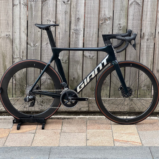 Giant Propel Advanced Disc Full Carbon Road Bike M/L SRAM Rival