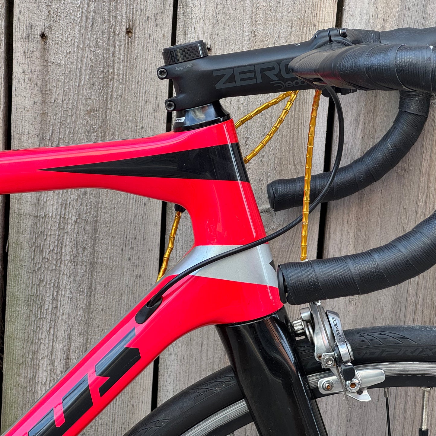 Vitus Vitesse Evo Full Carbon Road Bike 56cm Ultegra