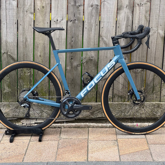 Focus Izalco Max Disc Full Carbon Road Bike Medium Ultegra
