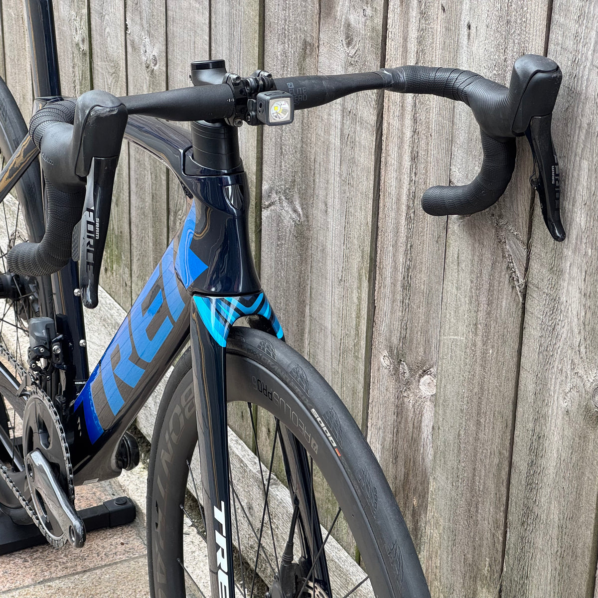 Trek Madone SL7 Disc Full Carbon Road Bike 54cm SRAM Force AXS