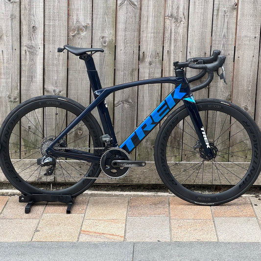 Trek Madone SL7 Disc Full Carbon Road Bike 54cm SRAM Force AXS