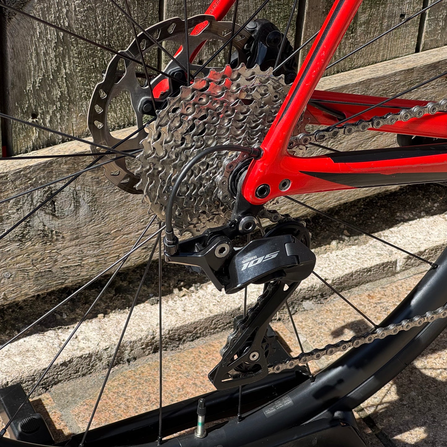 Specialized Roubaix Disc Full Carbon Road Bike 61cm 105 12s