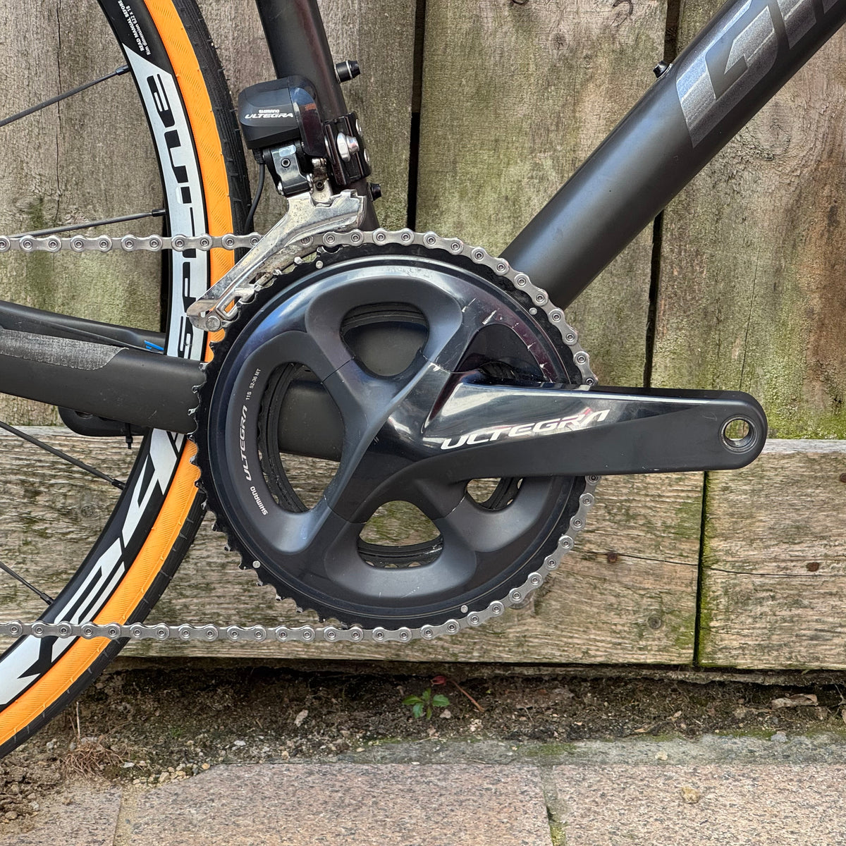 Giant Defy Advanced Pro 0 Disc Full Carbon Road Bike Medium Ultegra Di2