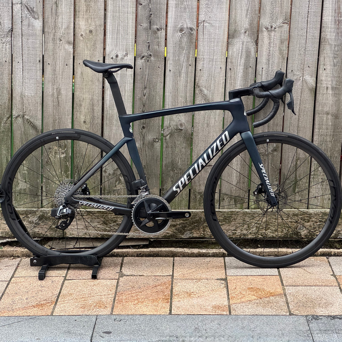 Specialized Tarmac SL7 Disc Full Carbon Road Bike 56cm SRAM Rival AXS