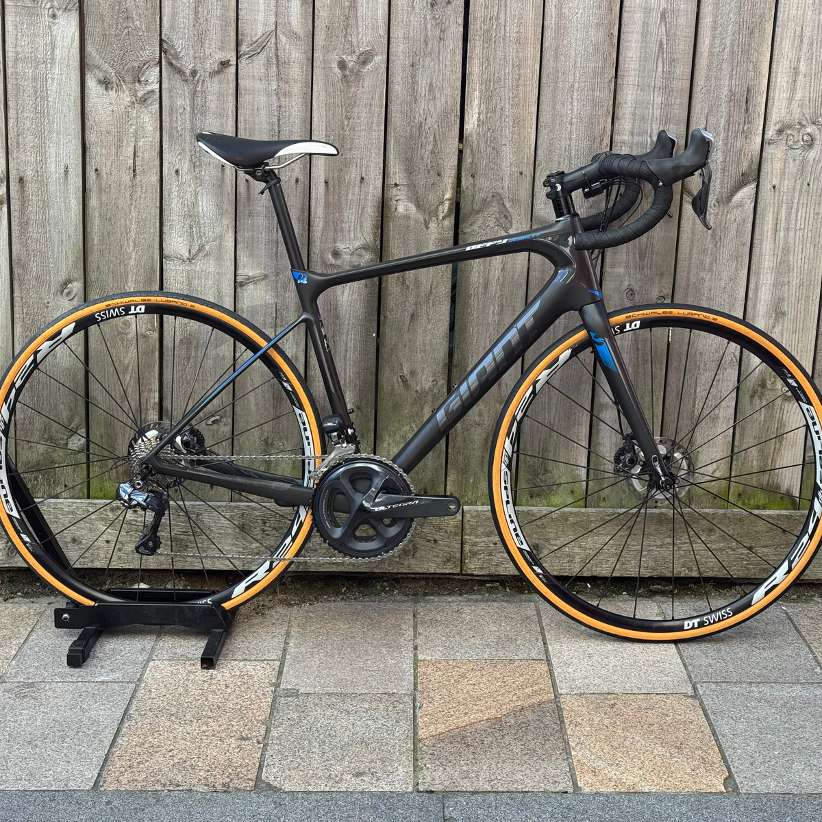 Giant Defy Advanced Pro 0 Disc Full Carbon Road Bike Medium Ultegra Di2