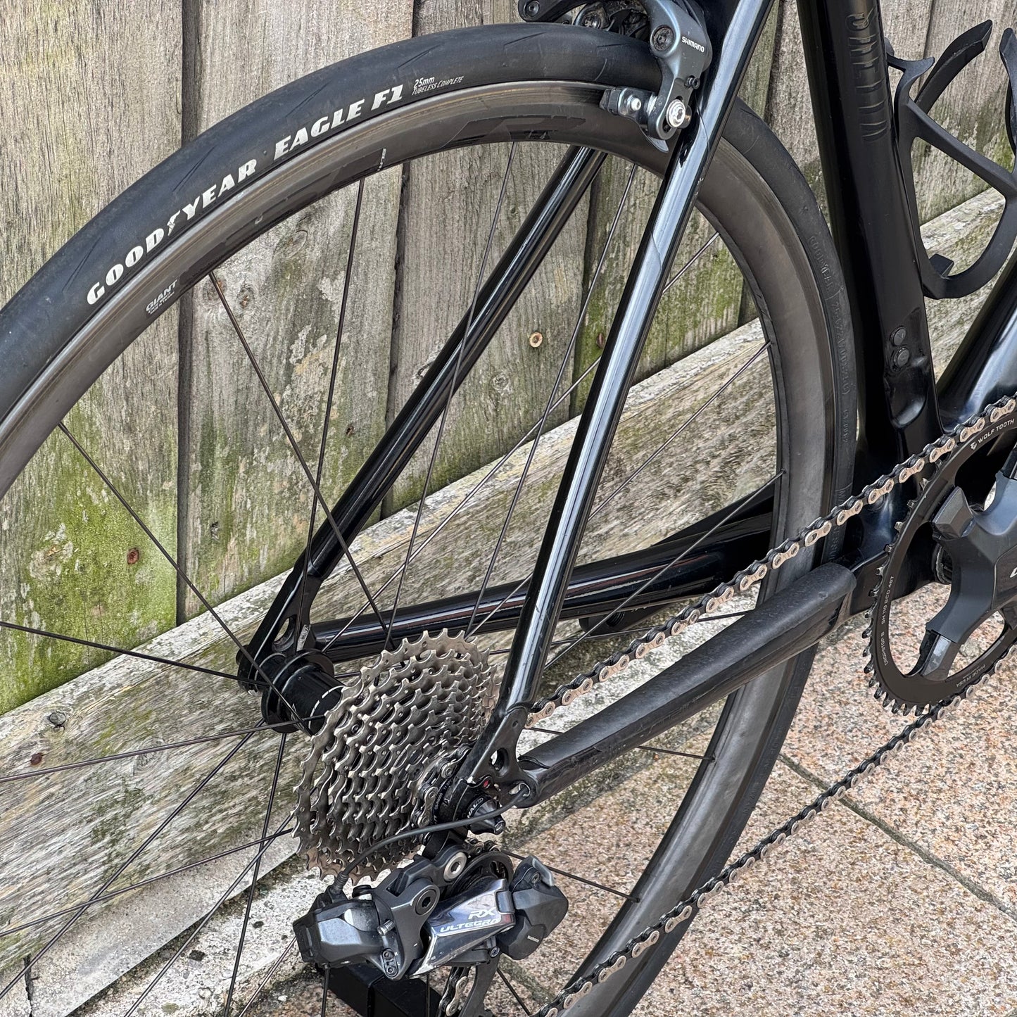 Cinelli Saetta Radical Plus Full Carbon Road Bike 56cm Ultegra Di2