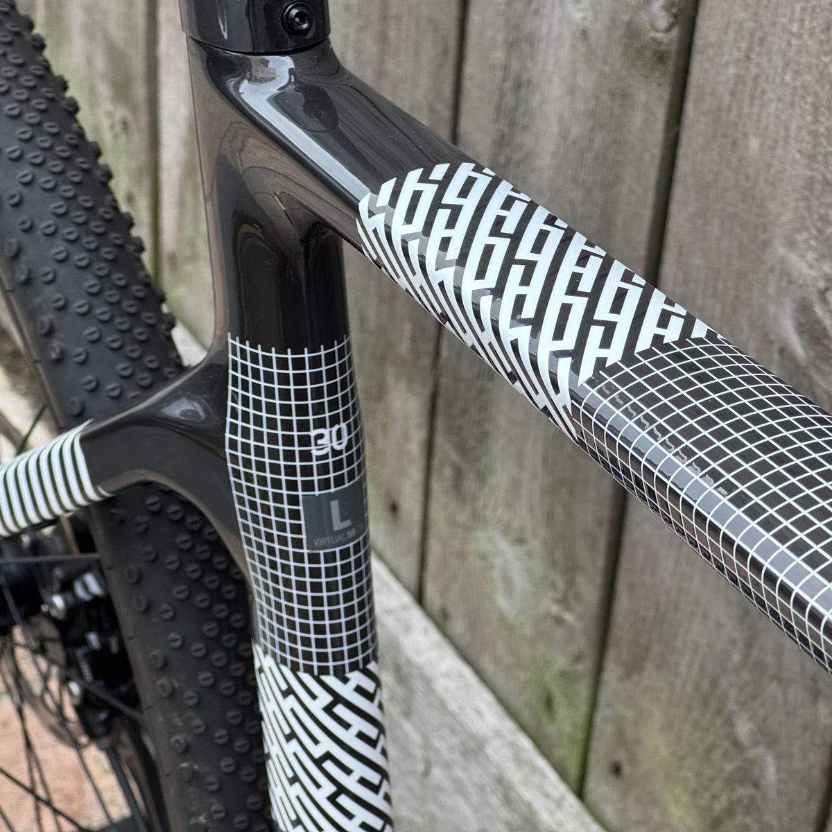 Scott Addict Gravel Disc Full Carbon Gravel Bike Large SRAM Rival AXS