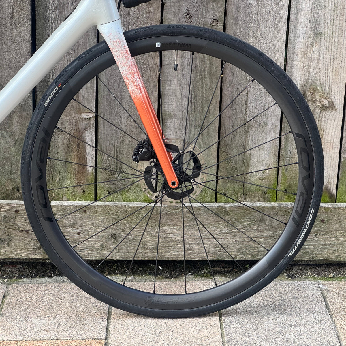 2023 Specialized Aethos Disc Full Carbon Road Bike 56cm 105 Di2 Roval