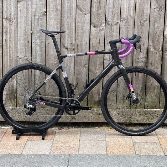 Scott Addict Gravel Disc Full Carbon Gravel Bike Large SRAM Rival AXS